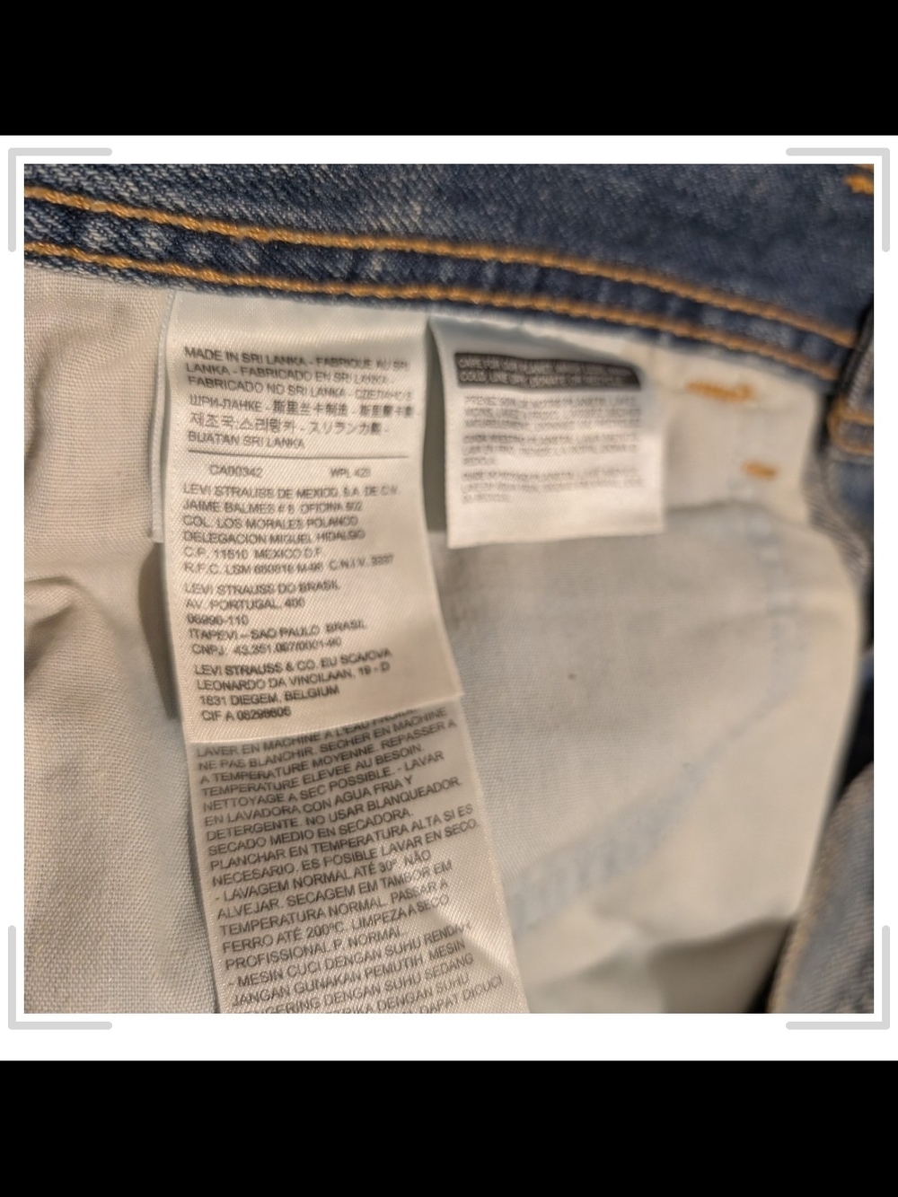 Vintage Levi's light blue denim skirt with contrast stitching - Picture 6 of 8